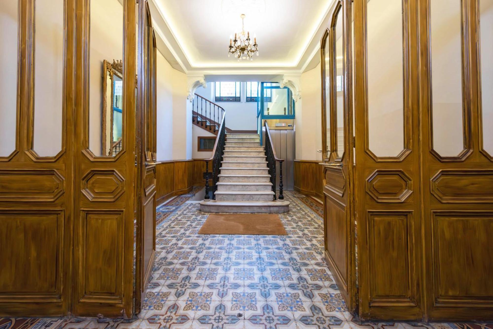 Exquisite 2-br 3 Minutes From La Croisette Cannes